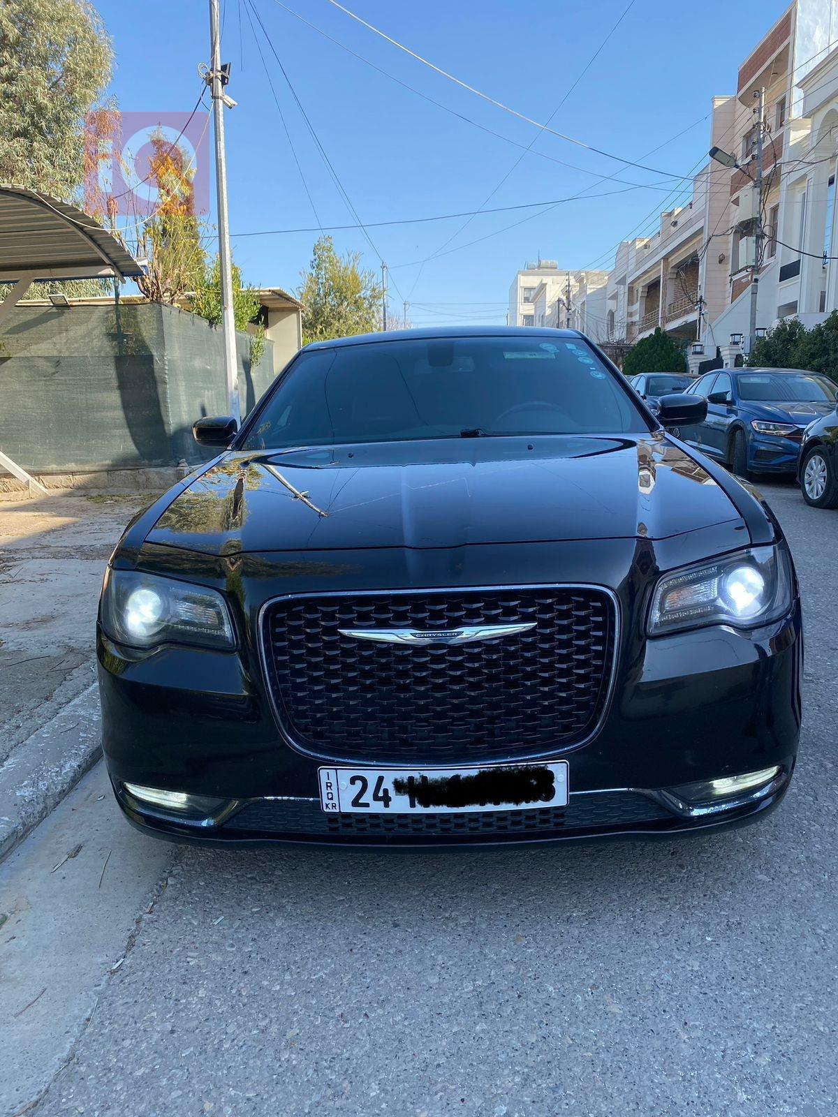 کرایسلەر 300